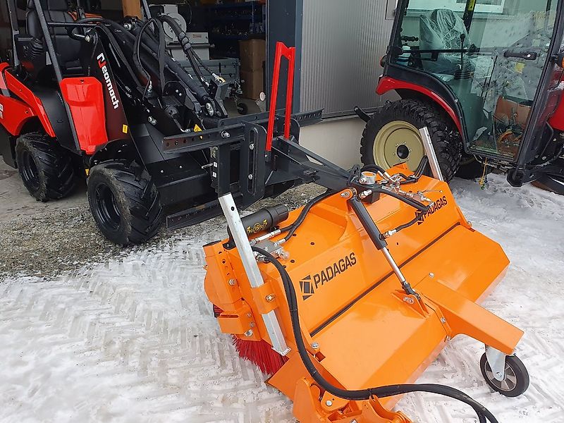 PADAGAS FOX Kehrmaschine Hoflader Radlader Traktor Bema