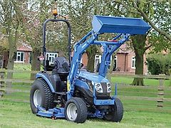 Solis 26 HST Frontlader Kleintraktor Galaxy Pro Bereifung 4x4