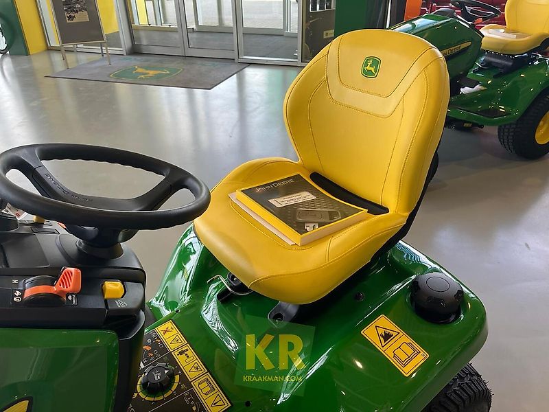 John Deere X380 #692957