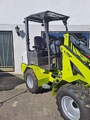 Fliegl 25-27 inkl. Kehrbesen, Ballenzange, Leichtgutschaufel