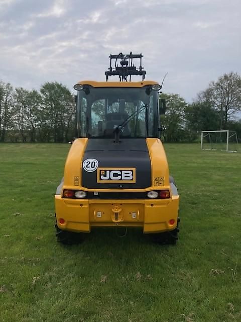 JCB 409