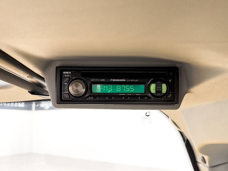 Caterpillar TH407C Agri 7,3 m, 3700 kg, air con, 150 liter pump, 126 hp CAT engine