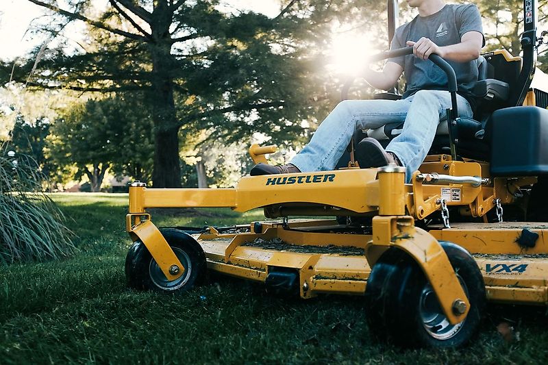 Hustler Z-Diesel 72&#34; Zero-Turn Aufsitzmäher