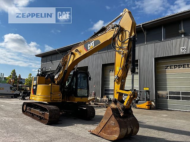 Caterpillar 325FL