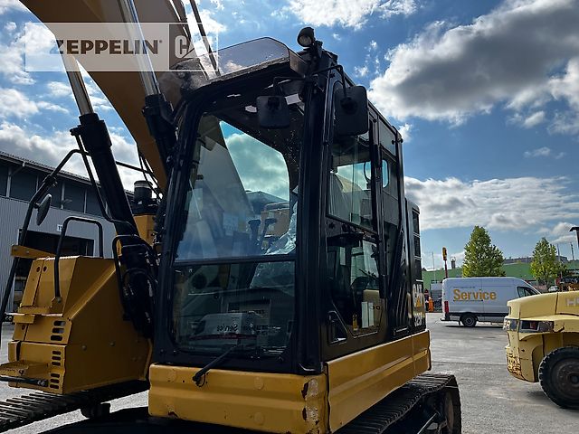 Caterpillar 325FL