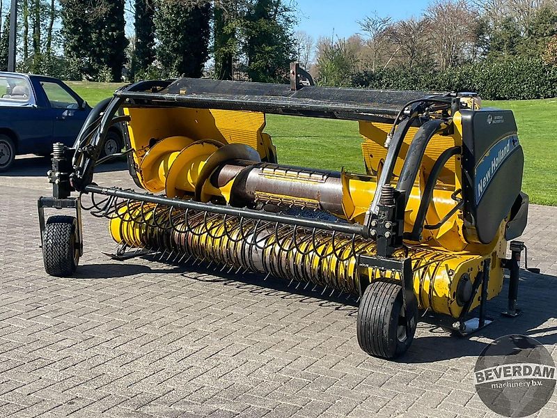 New Holland 273 pick up