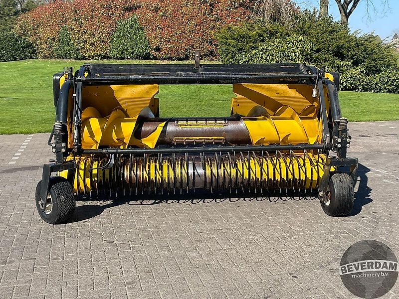 New Holland 273 pick up