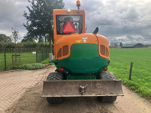 Neuson 6503 Graafmachine Bandenkraan