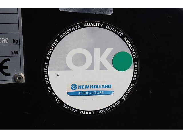 New Holland BB9060