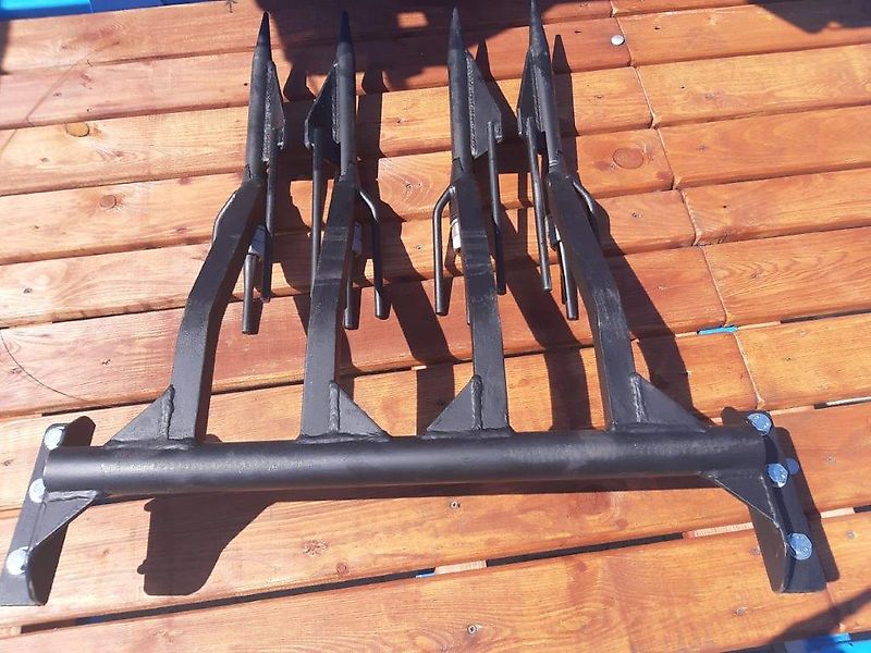 KRUKOWIAK  Zwiebel und Gemüseroder , mit Leistenschar   ( Sonderpreise-Abverkauf) Z 653/1; Mit durchgehende Rodeleiste ZWIEBELN, KNOBLAUCH,KARTOFFELN, ROTE BEETE USW.