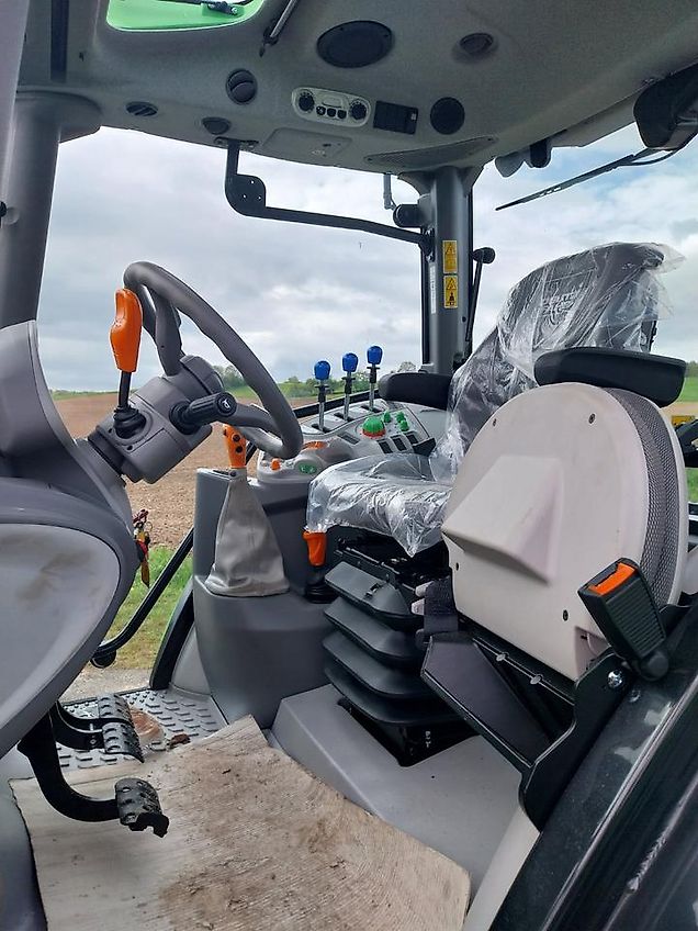 Deutz Fahr Traktor 5115 / Frontlader