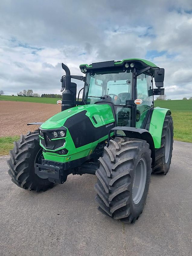 Deutz Fahr 5115 mit Druckluftanlage
