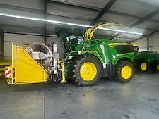 John Deere 8200i