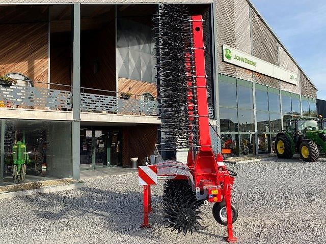 Pöttinger Rotocar V8000