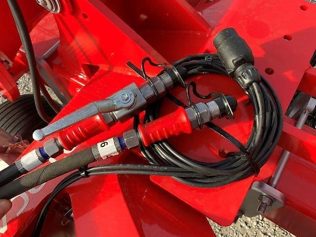 Pöttinger Rotocar V8000