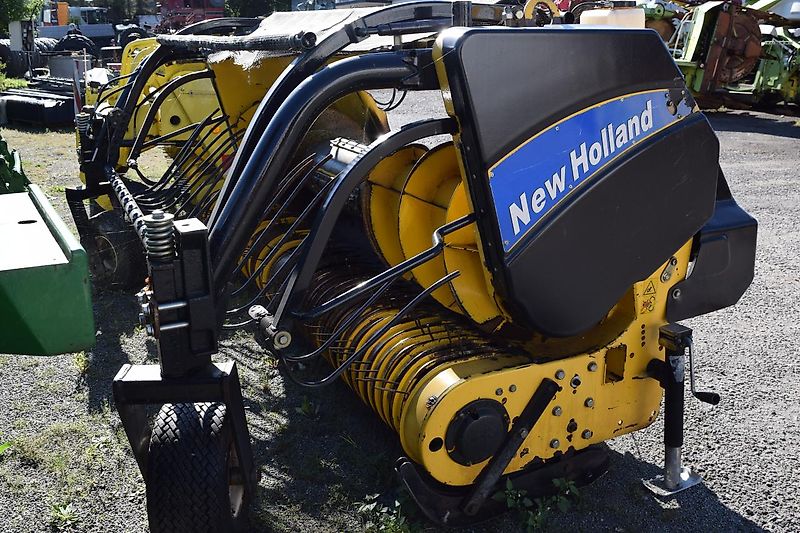 New Holland 273 *Pick Up*