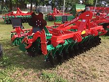 AGRO-MASZ BT 30 mit Dachringwalze 600