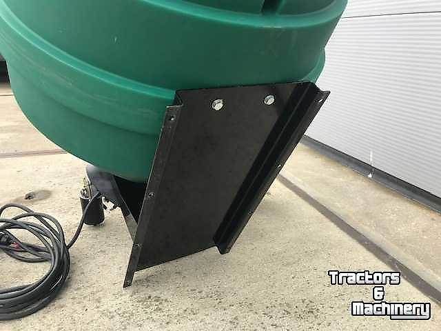 Delimbe Zaaimachine T14 elektrisch 12V 120L