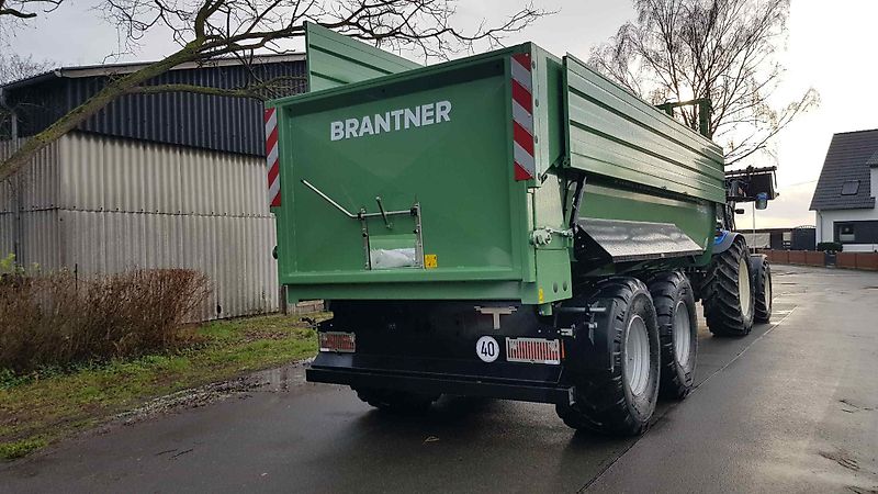 Brantner TA 23065 / 2 Power Tube - 6,5 m Muldenkipper HARDOX Boden -- 22 / 34 m³ mit 800mm Aufsatzwänden - 2 Zylinder - hydr. Hinterachsabstützung - 650/50 R 26,5 BKT FL 693 M Neu-Räder