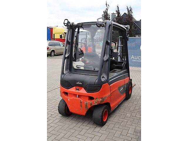 Linde E25L-01 Forklift