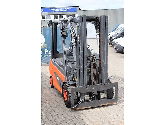 Linde E30-01