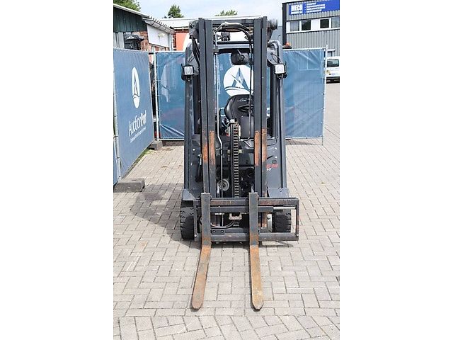 Linde E14-02