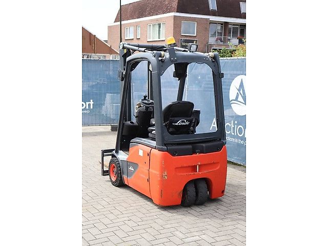 Linde E14-02