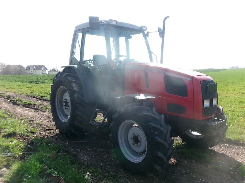 Massey Ferguson 2225