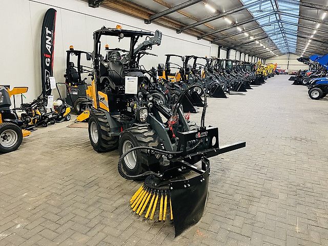 Giant onkruidborstel GA200 vast NIEUW