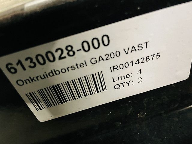 Giant onkruidborstel GA200 vast NIEUW