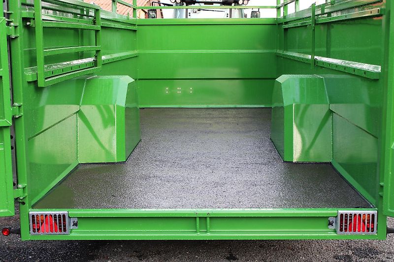 Pronar T 046 H Viehanhänger 13,2 m²