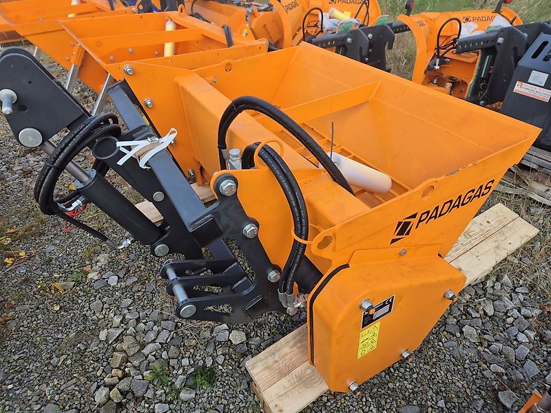 PADAGAS SP-250 Selbstladestreuer Traktor Kubota