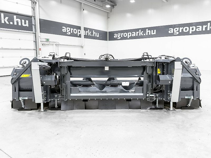 Tecnomais TMRP2 6R-F corn header, 6 row, foldable, 75 cm, for John Deere W and T combines, chopper, stalk crushers