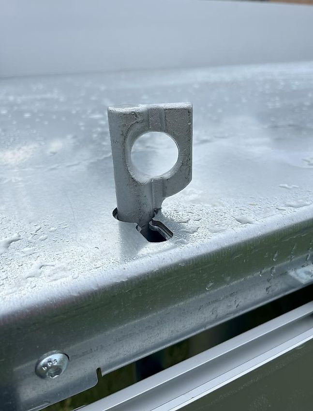 Unsinn Dreiseitenkipper UDK 3620-35-14 E-Pumpe Kipper 3500 kg