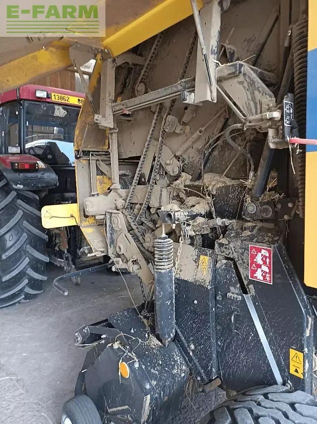 New Holland br7070 crop cutter