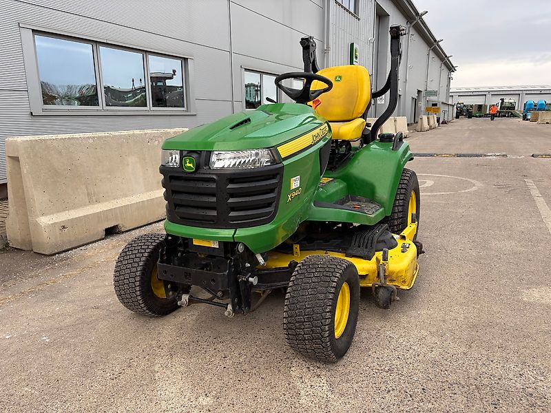 John Deere X940