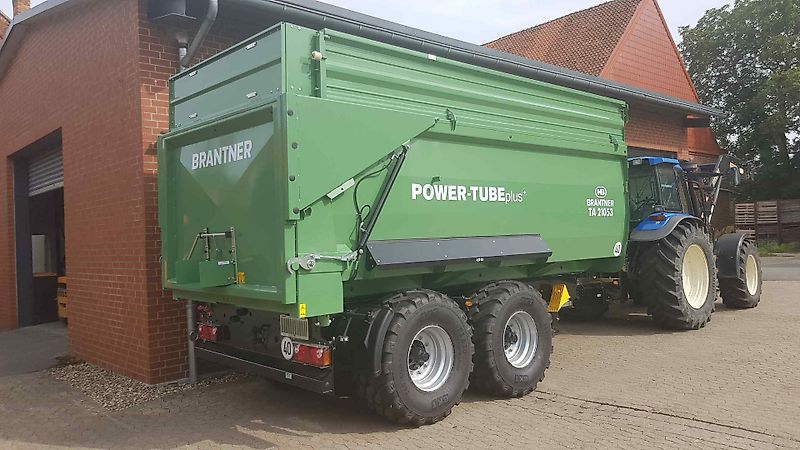 Brantner TA 20053 PowerTube mi 18 / 26m³ + 3 to K80 Anhängung = 21 to + abklappbare 600er Aufsatzwände + 560/60 R 22.5 NEU BKT 693 M 165 D + 2x Sichtfenster mit Plexiglas + LED