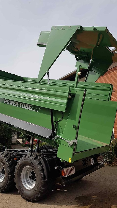 Brantner TA 20053 PowerTube mi 18 / 26m³ + 3 to K80 Anhängung = 21 to + abklappbare 600er Aufsatzwände + 560/60 R 22.5 NEU BKT 693 M 165 D + 2x Sichtfenster mit Plexiglas + LED