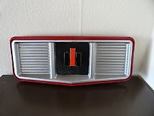 Case IH Kühlergrill, oben mit Emblem