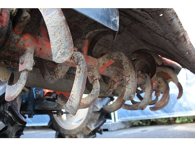 Kubota B1-17 Bulltra