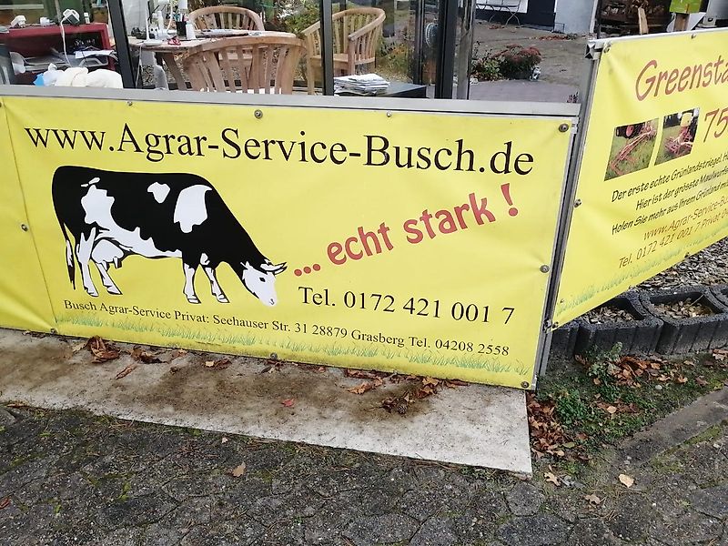 Krone Bodenfräse 205 cm Arbeitsbreite Modell RE 205 eisenbereiften Stützräder zur exakten Frästiefeneinstellung 48 Winkelmesser 100 % verstellbare Heckklappe Gelenkwelle